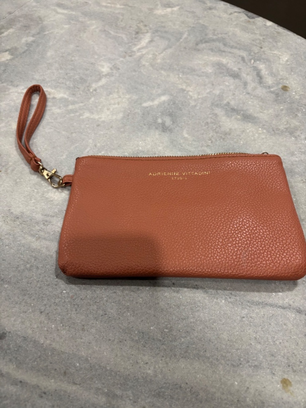 LEATHER WRISTLET
